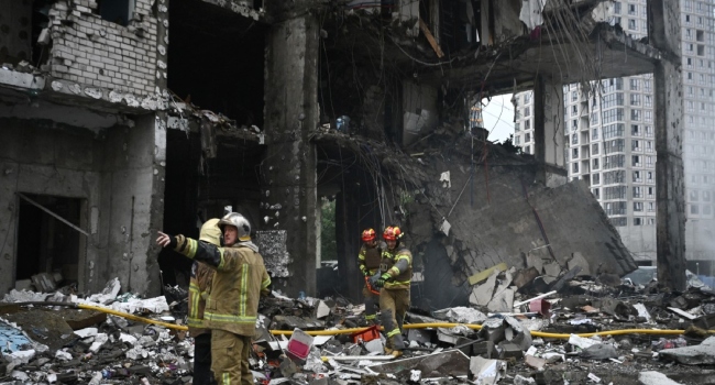 Russian missile strike kills 18 near Kyiv as Zelensky urges NATO for stronger air defences