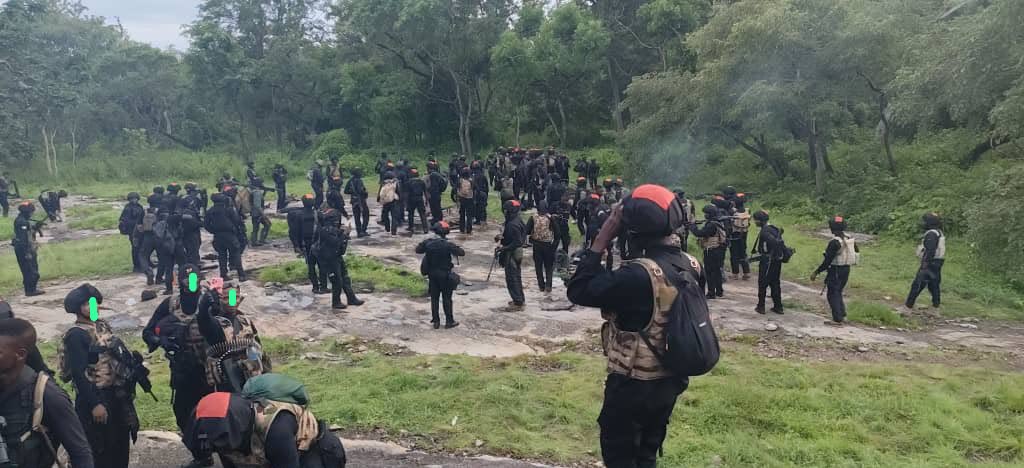PHOTONews: Inside the operation that rescued 44 kidnapped Oyo pupils and teachers 3 How Nigerian troops rescued 44 kidnapped Oyo pupils, teachers after month-long operation