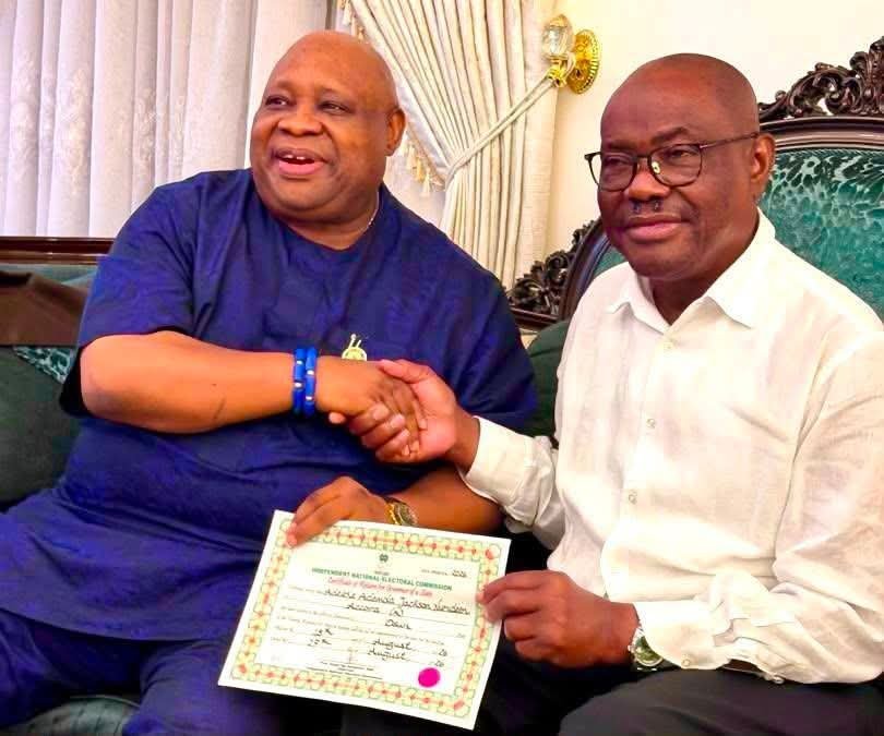 Davido teases Wike over Osun election victory, says: ‘I won, I beat you guys’ 2 Davido teases Wike over Osun election victory, says: ‘I won, I beat you guys’