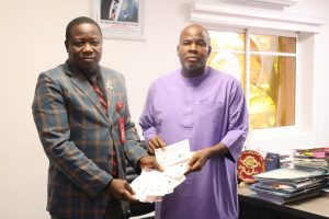 EFCC hands over recovered N125m to land fraud victim in Lagos