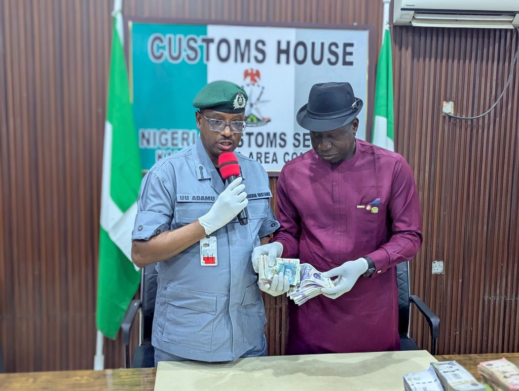 EFCC launches investigation after $73,000, £15,957, 827,800 Saudi Riyals seized at Kano airport 2 EFCC launches investigation after $73,000, £15,957, 827,800 Saudi Riyals seized at Kano airport