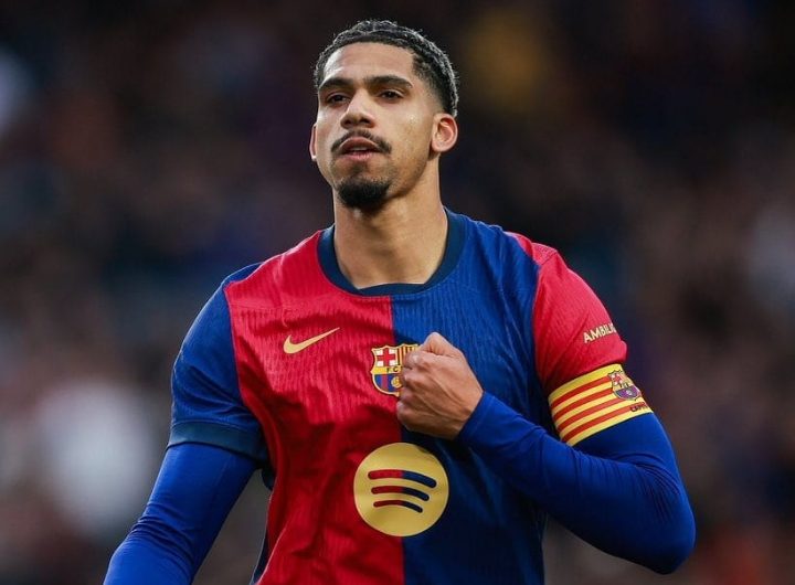Liverpool agree deal to sign Ronald Araujo from Barcelona