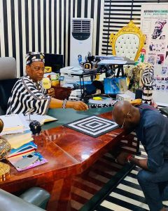 Tuface greets Tor Tiv