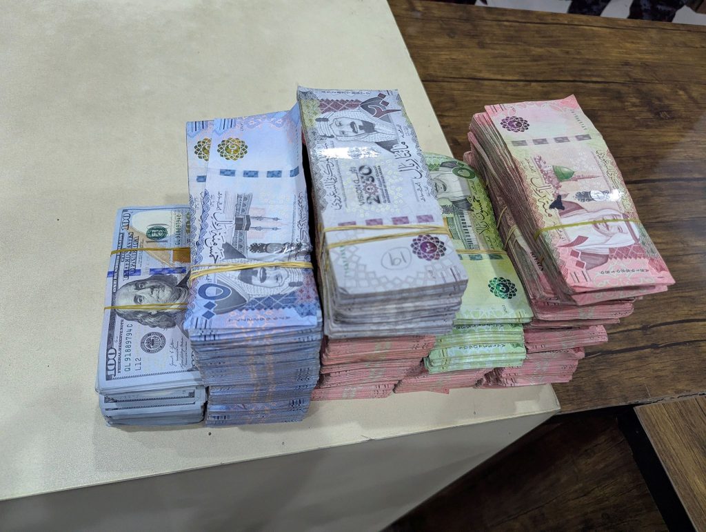 EFCC launches investigation after $73,000, £15,957, 827,800 Saudi Riyals seized at Kano airport 3 funds intercepted by efcc at Kano airport