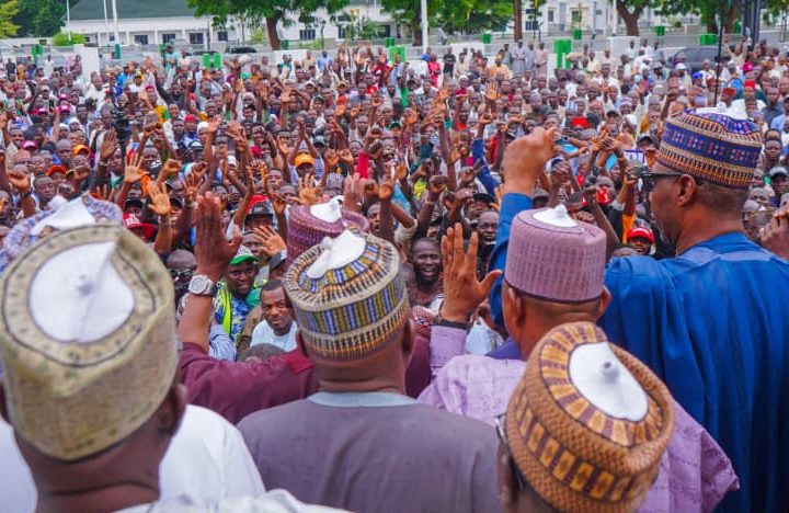 Defying rain, Zulum kicks off mobilisation for Tinubu after US trip
