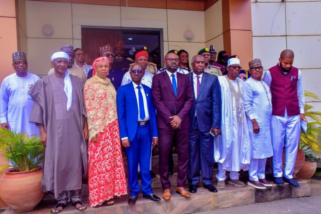 FG inaugurates probe panel on 37 Niger miners' death, issues tough warning to security agencies 2 FG inaugurates probe panel on 37 Niger miners' death, issues tough warning to security agencies