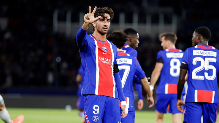 Ferran Torres scores first Champions League goal for PSG