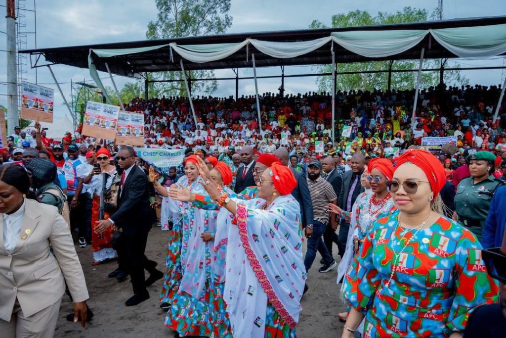 First Lady flags-off distribution of empowerment items to 2500 women in South East
