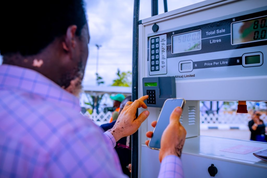 NNPC retail commissions self-service smart station in Abuja 2 NNPC retail commissions self-service smart station in Abuja