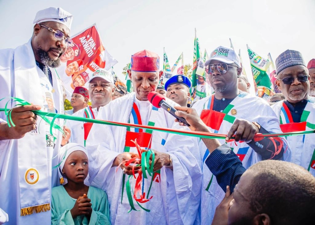 Tompolo Door to Door Movement