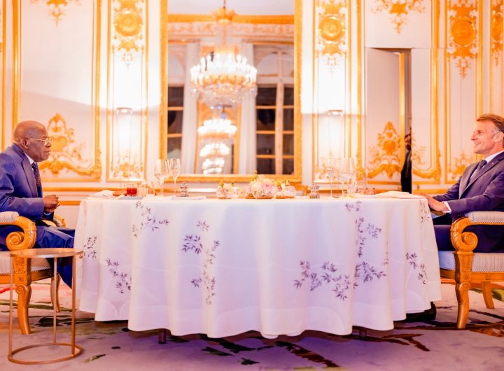 PHOTONews: Macron hosts Tinubu at Élysée Palace private dinner, strengthening Nigeria-France ties French President Emmanuel Macron has received President Bola Ahmed Tinubu for a private dinner on Thursday night at the Élysée Palace, reflecting the enduring relationship between Nigeria and France and their shared commitment to strengthening bilateral cooperation. Below are picture of their meeting: