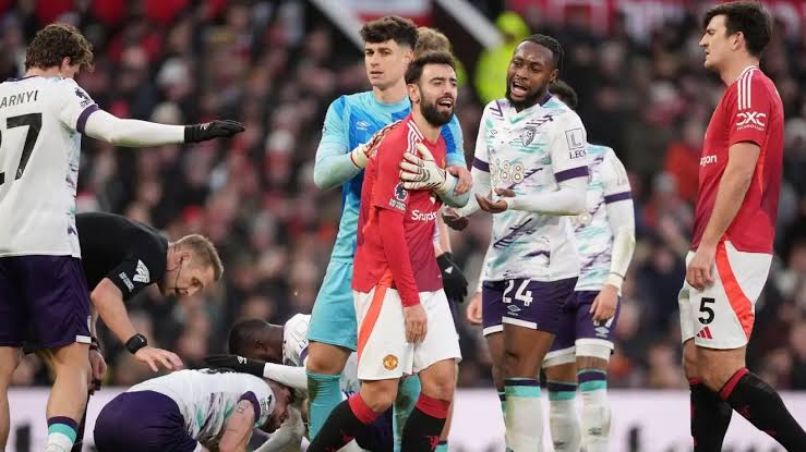 Bournemouth sink Man United 3-0 to deepen Carrick's crisis