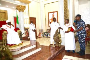 CP Daaor pays courtesy visit to Oba of Benin, congratulates monarch on 10th coronation anniversary