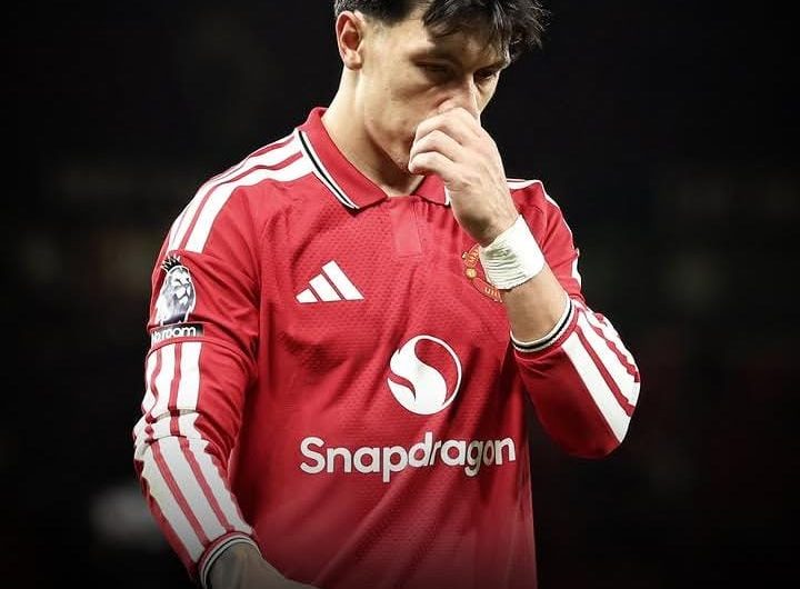 Manchester United player Martinez faces possible fine after outburst