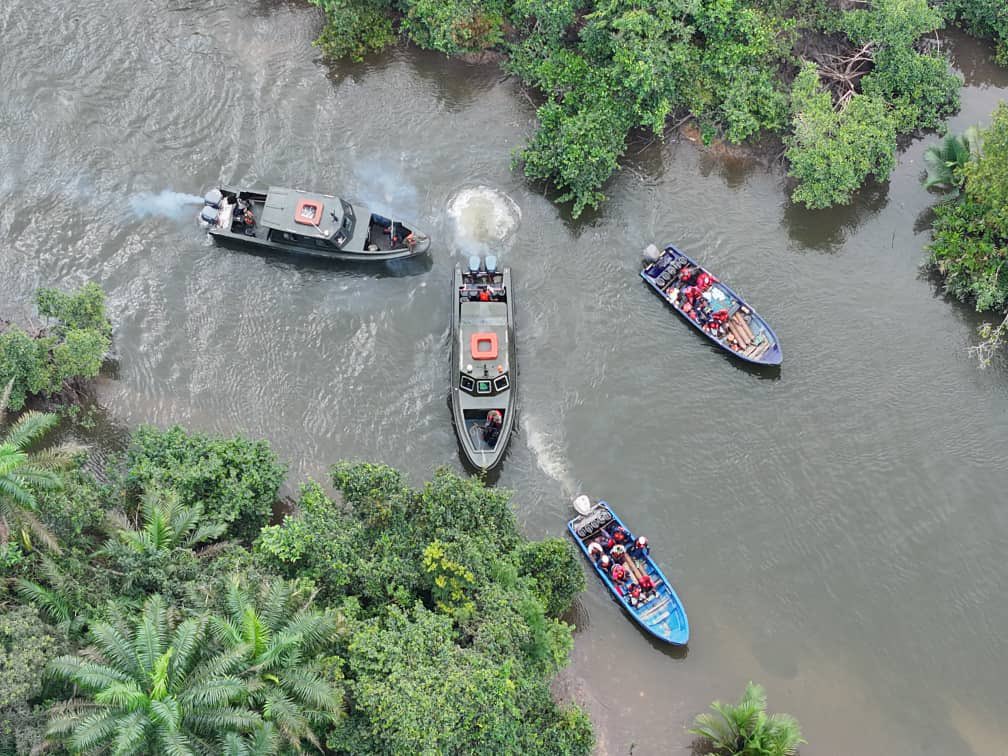 Nigerian Navy dismantles illegal refining capacity, destroys site with 3 storage tanks in Rivers