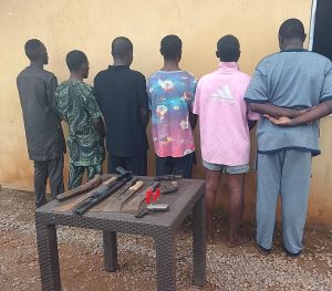 Oyo police arrest 6 armed robbers, recover guns, ammunition