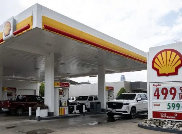 Shell to sell gas distribution business to Vaaris Energy, shifts focus on deepwater exploration